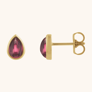 Oval stud earrings
