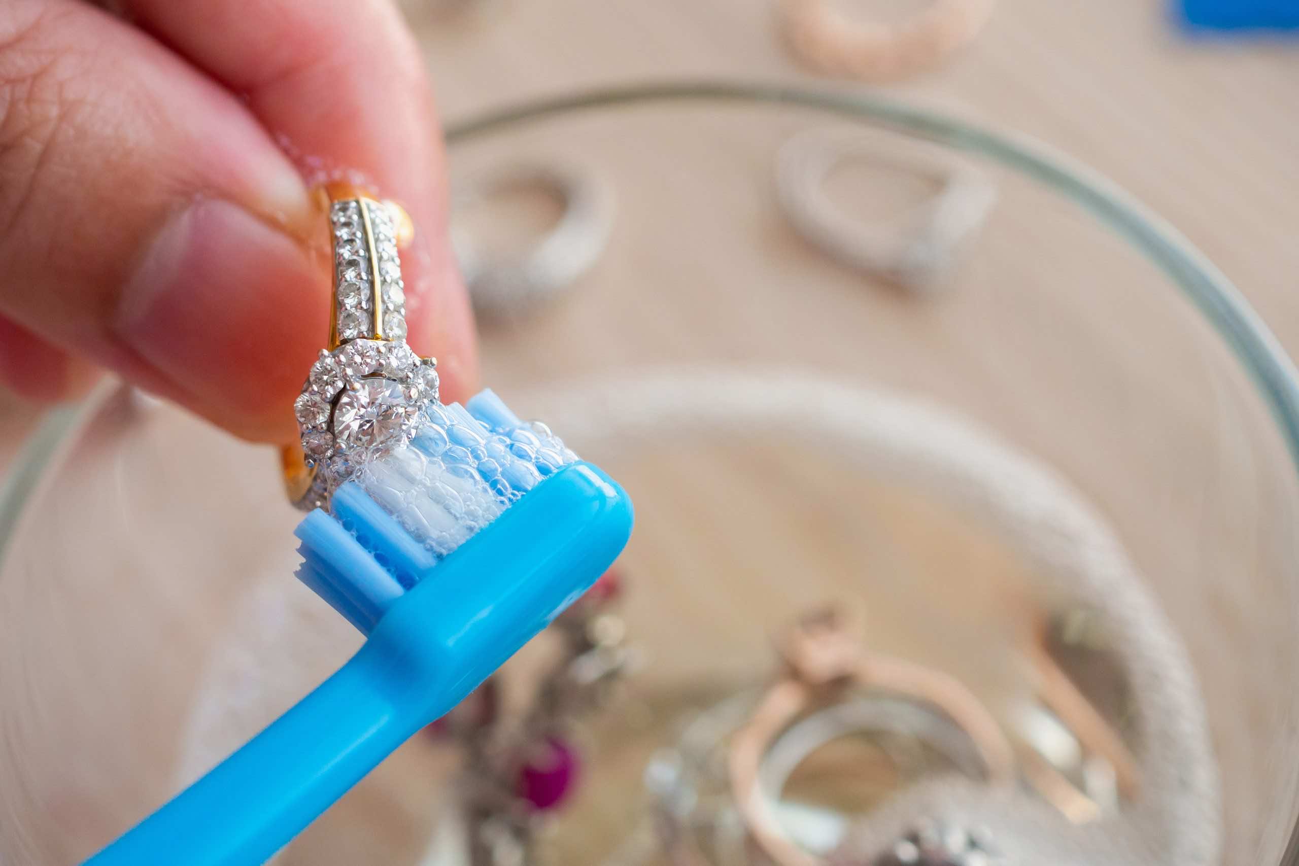 jewelry cleaning